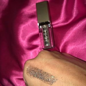 Stila glitter & glow liquid eyeshadow